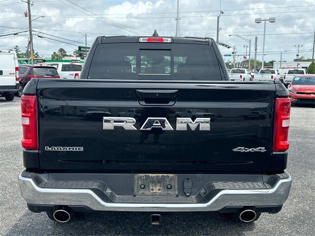 2025 Ram 1500 Laramie photo 3