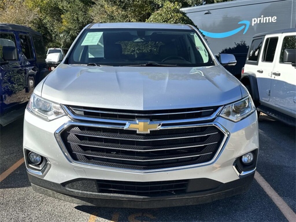 Used 2020 Chevrolet Traverse LT SUV