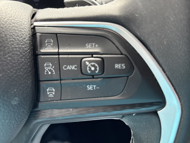 2023 Jeep Grand Cherokee Laredo - Photo 21