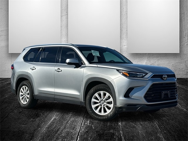 2024 Toyota Grand Highlander XLE's photo