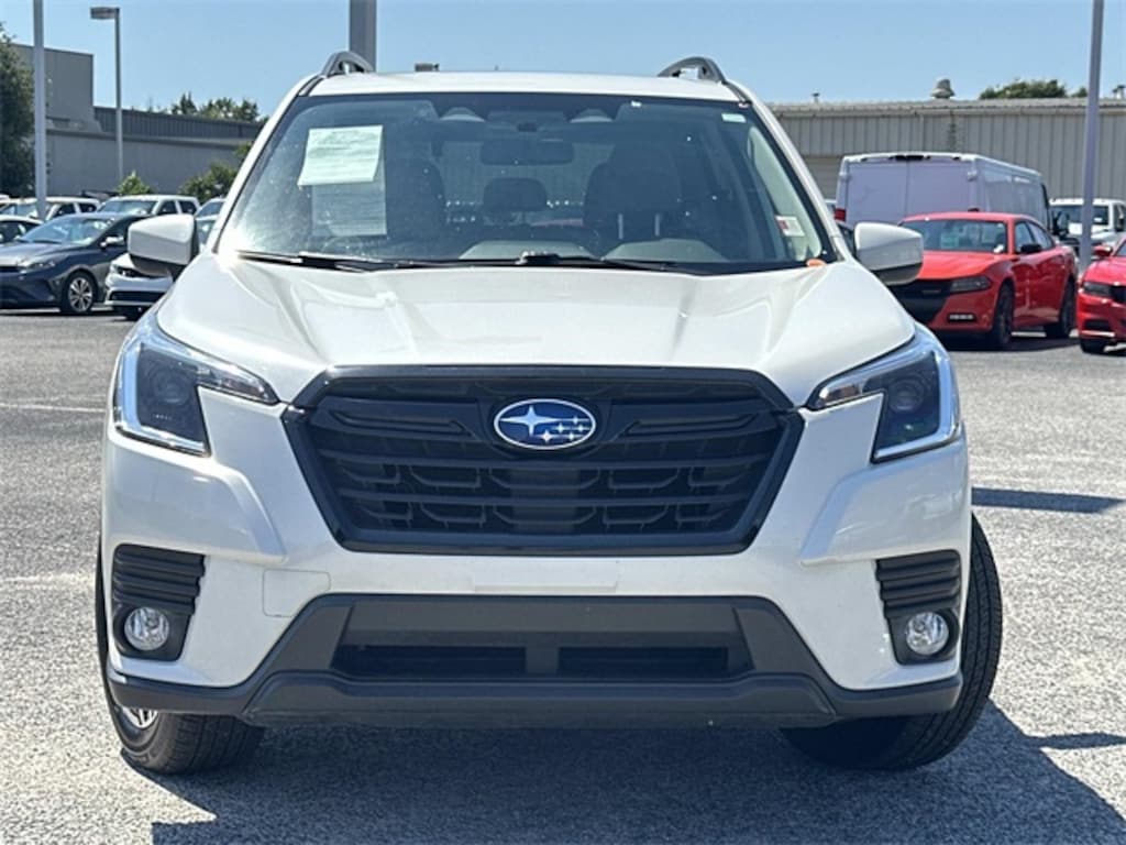 Used 2023 Subaru Forester Premium SUV