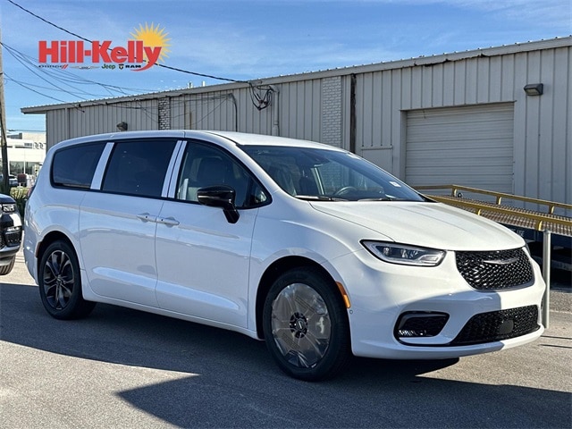 2026 Chrysler Pacifica Passenger Van  2026 Chrysler Pacifica Passenger Van
