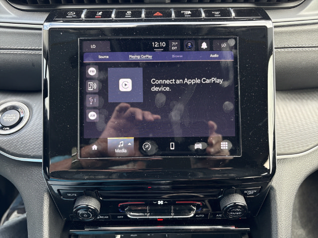 2023 Jeep Grand Cherokee Laredo - Photo 23