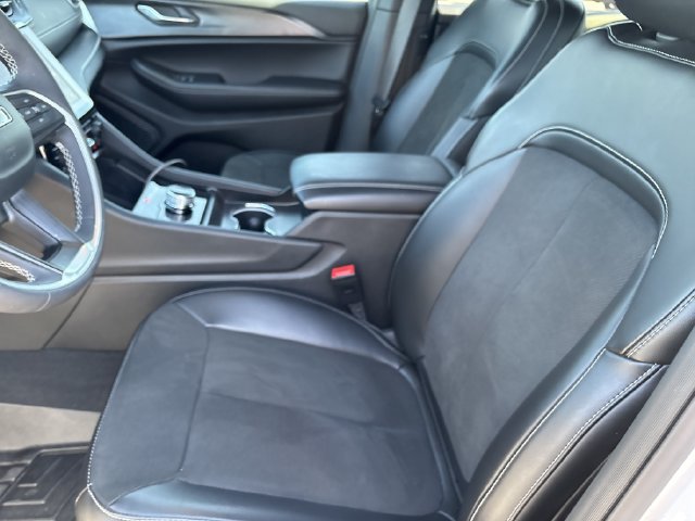 2025 Jeep Grand Cherokee L Altitude - Photo 9