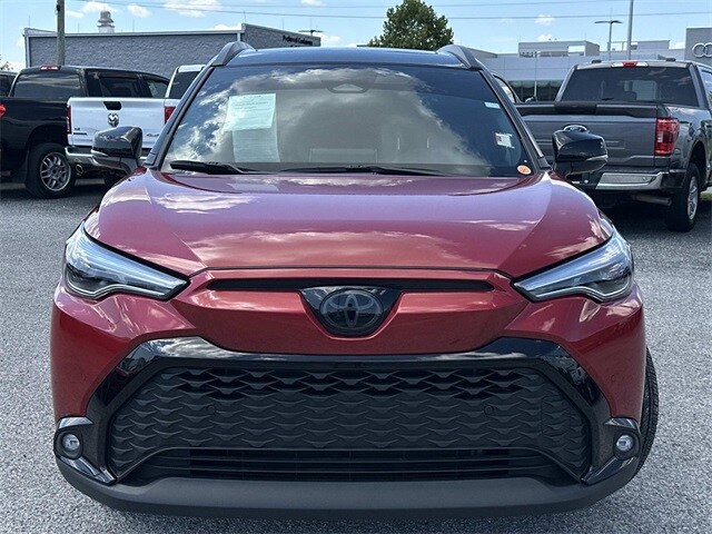 2023 Toyota Corolla Cross Hybrid XSE photo 2