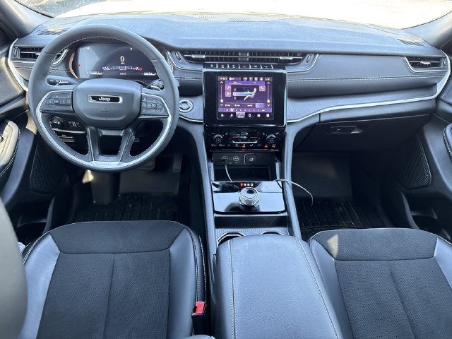 2025 Jeep Grand Cherokee L Altitude - Photo 11