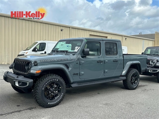 2025 Jeep Gladiator Pickup 