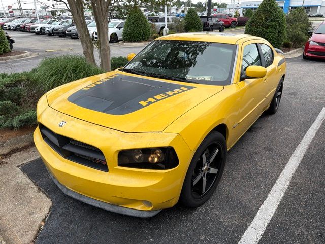 2006 Dodge Charger R/T's photo