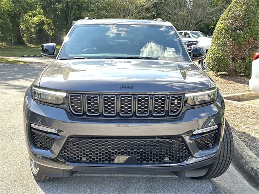 New 2025 Jeep Grand Cherokee Summit Sport Utility