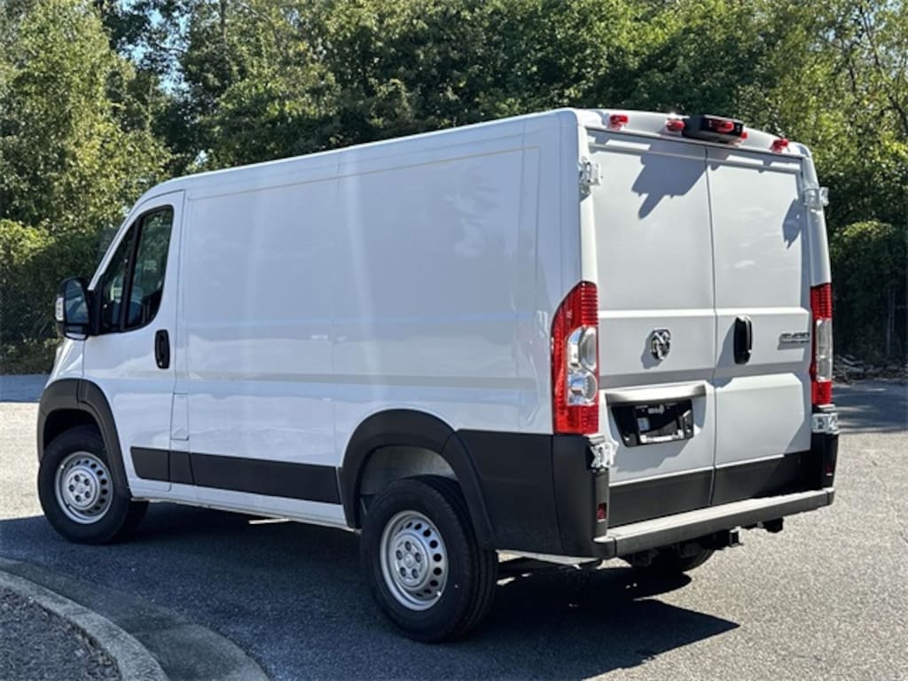 New 2026 Ram ProMaster 1500 Low Roof Cargo Van