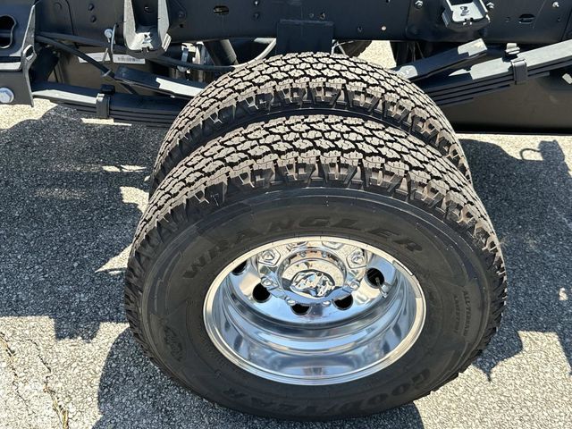 2026 RAM 3500 Chassis Tradesman - Photo 11