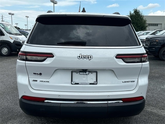 2022 Jeep Grand Cherokee Limited photo 3