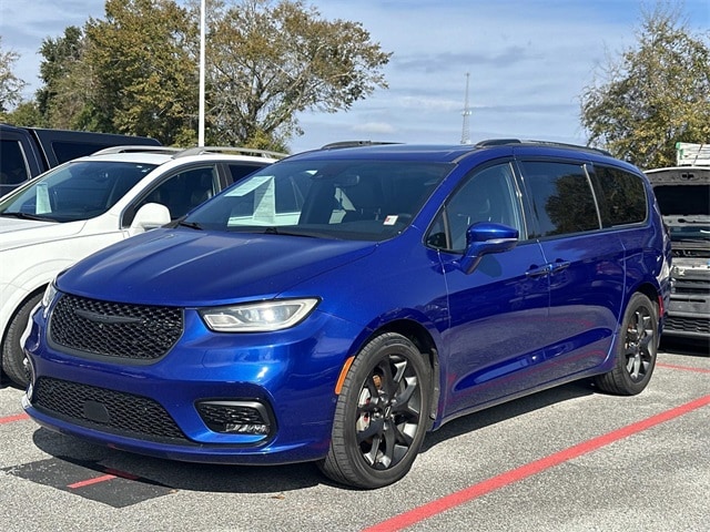 2021 Chrysler Pacifica Touring L's photo