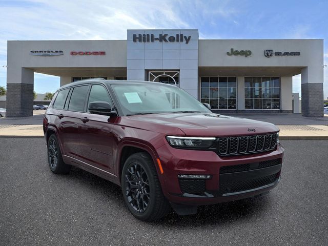 2025 Jeep Grand Cherokee L Summit 4x4's photo