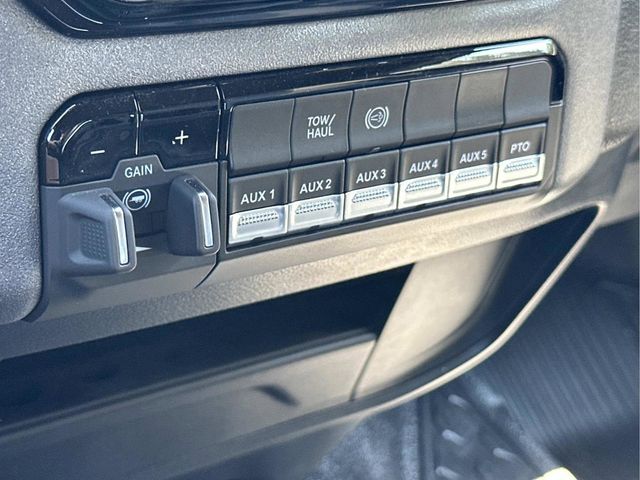 2026 RAM 3500 Chassis Tradesman - Photo 23