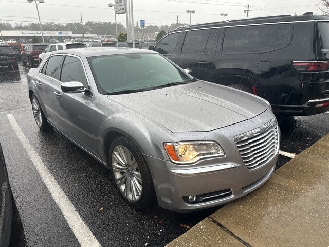 2013 Chrysler 300 C's photo