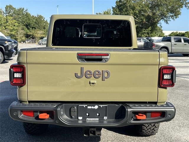 2025 Jeep Gladiator Mojave photo 3