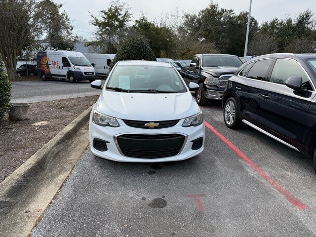 2017 Chevrolet Sonic LS photo 2