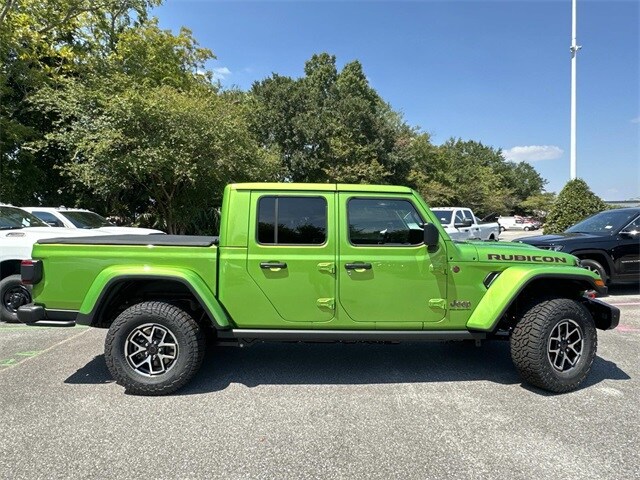 2025 Jeep Gladiator Rubicon photo 2