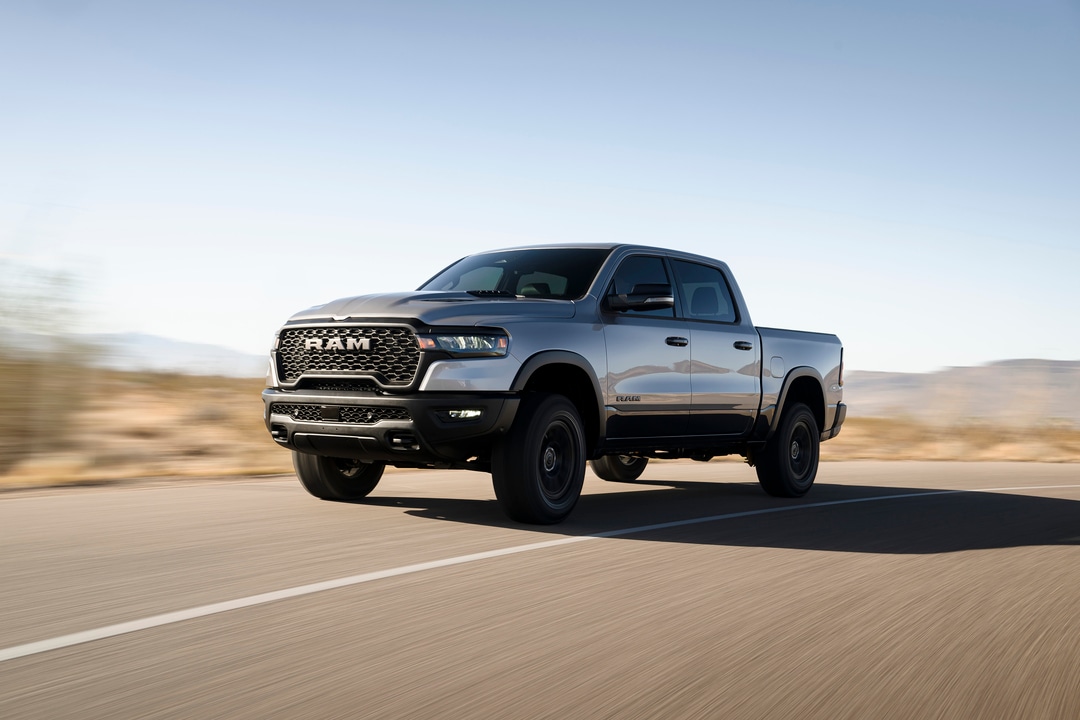 2025-RAM-1500-Rebel-CrewCab-Truck-L01.jpg