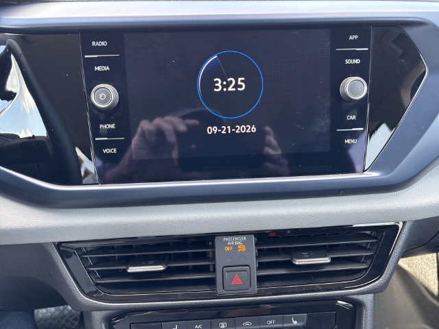 2023 Volkswagen Taos SE - Photo 22