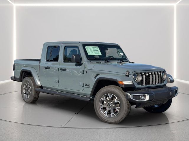 2026 Jeep Gladiator Sahara Auto's photo