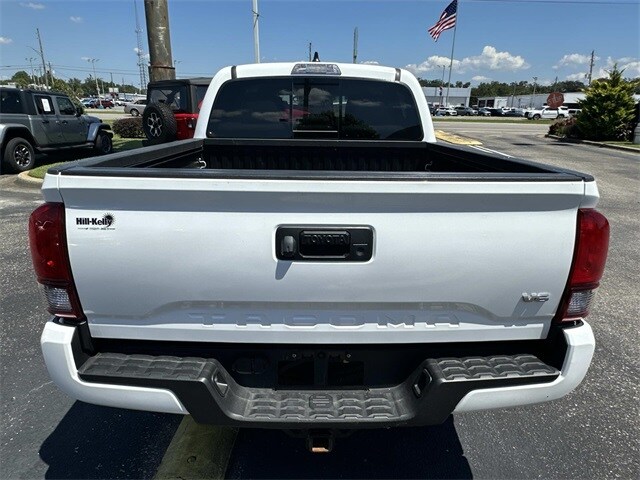 2022 Toyota Tacoma SR5 photo 3