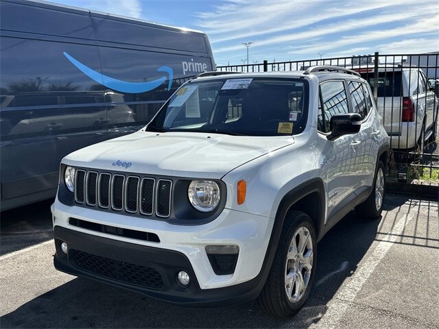 2023 Jeep Renegade Limited photo 3