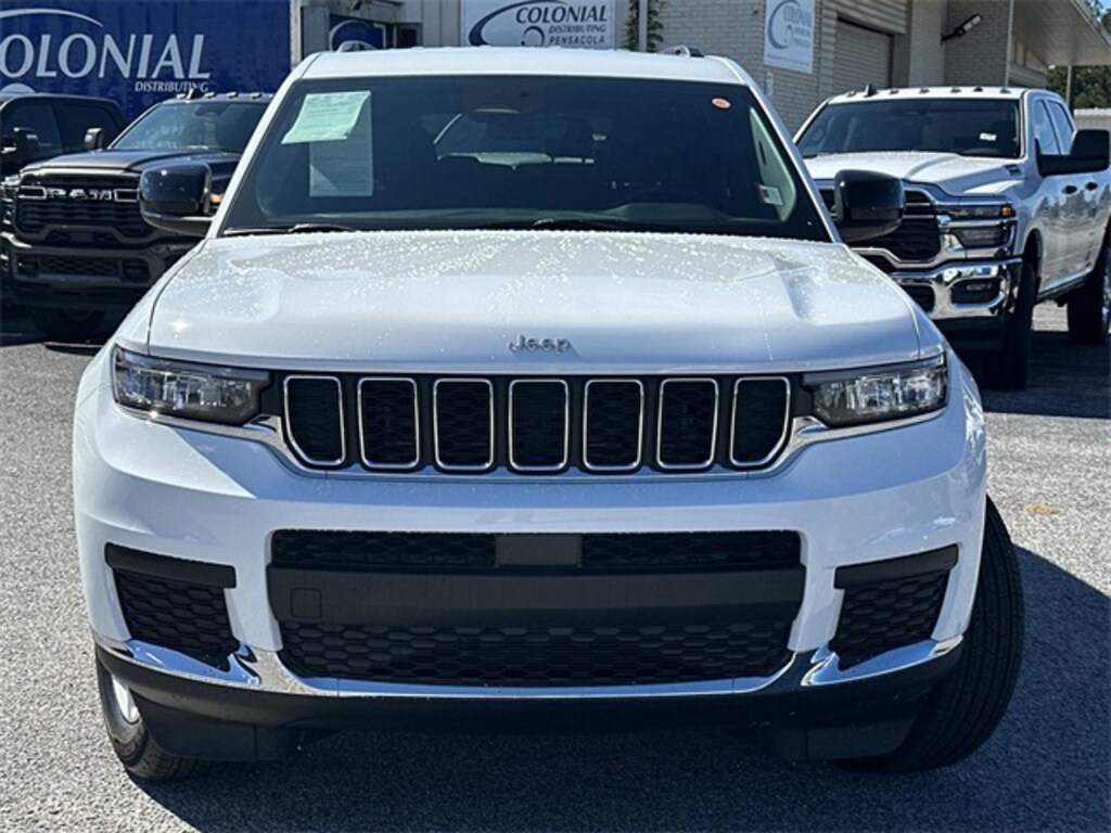 Used 2025 Jeep Grand Cherokee L Laredo SUV