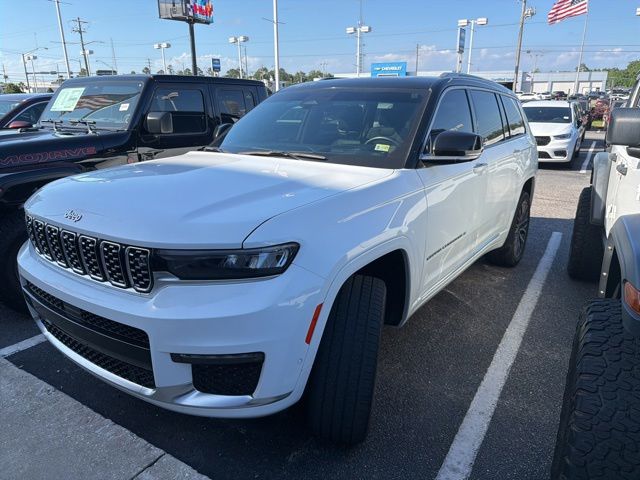 2023 Jeep Grand Cherokee L Summit Reserve 4x4's photo