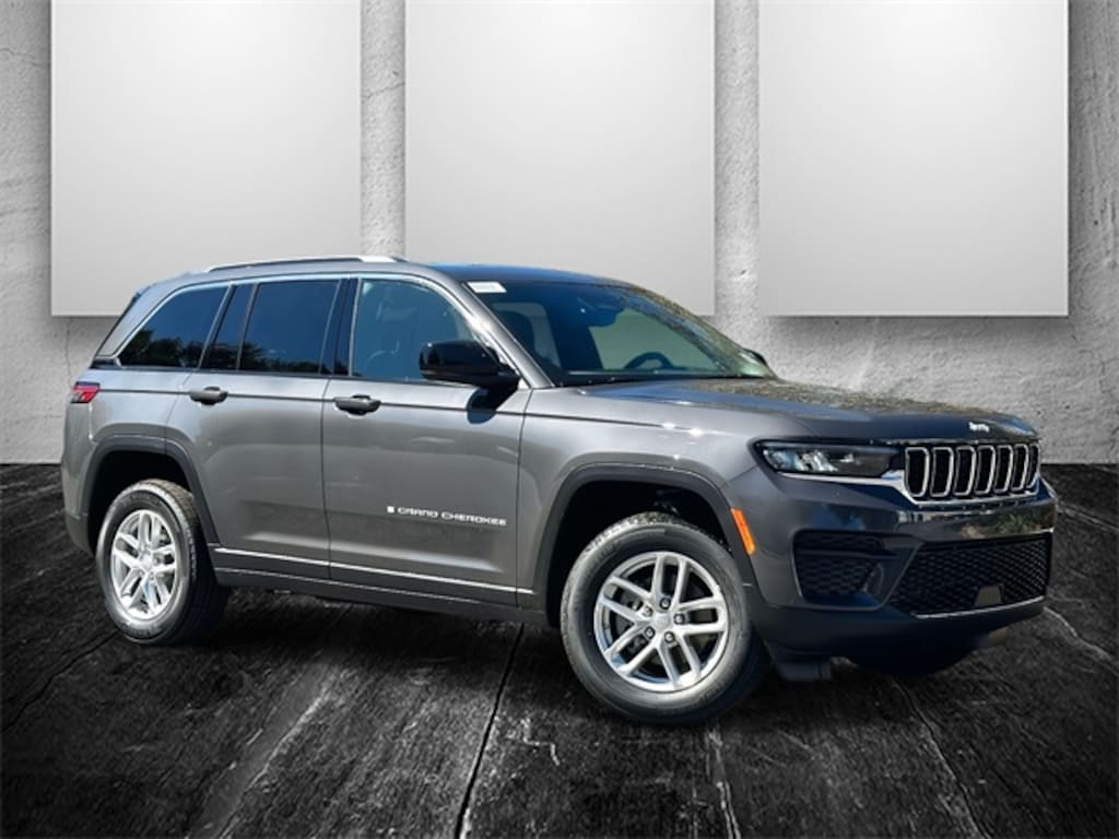 New 2025 Jeep Grand Cherokee LAREDO X 4X2 Sport Utility