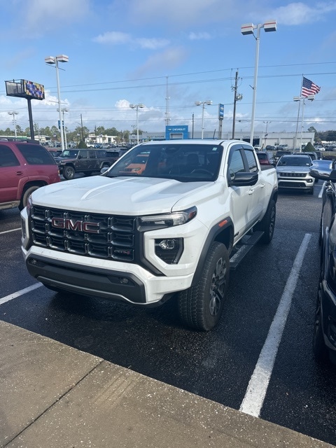 2024 GMC Canyon AT4's photo