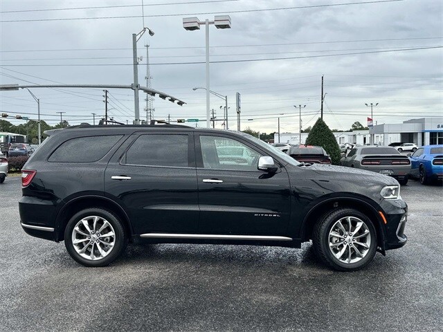 2022 Dodge Durango Citadel photo 3