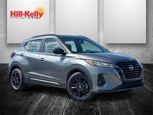 2023 Nissan Kicks SR