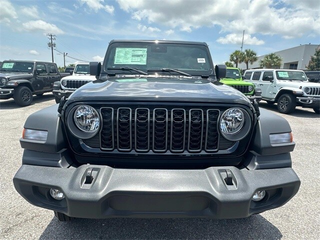 2025 Jeep Wrangler Sport S photo 2