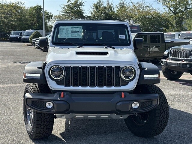 2025 Jeep Gladiator Mojave photo 2