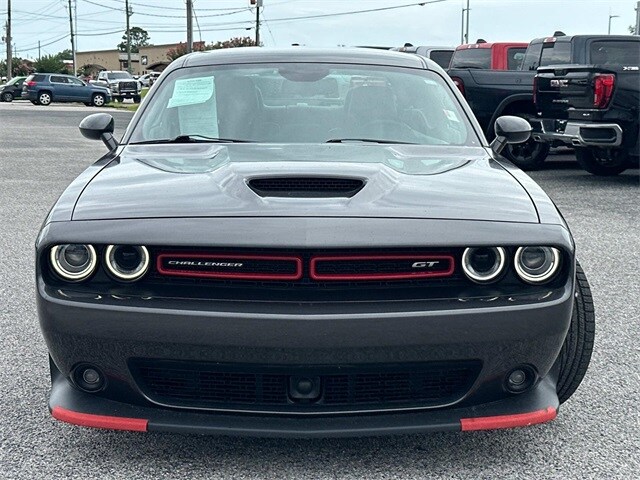 2022 Dodge Challenger GT photo 2