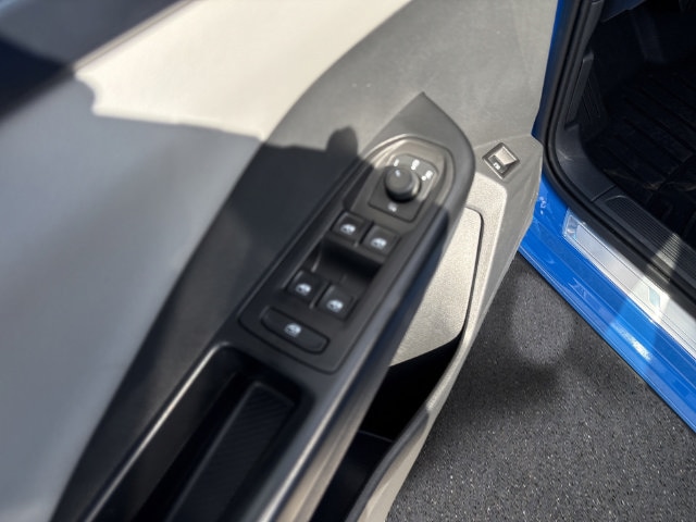 2023 Volkswagen Taos SE - Photo 17