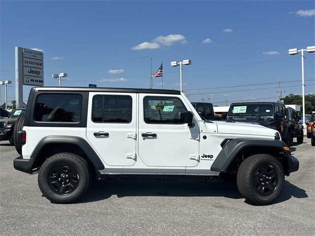 2025 Jeep Wrangler Sport photo 4