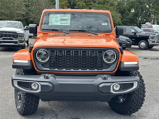 2025 Jeep Gladiator Sport photo 2