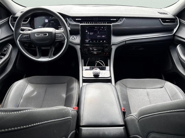 2023 Jeep Grand Cherokee Laredo - Photo 12