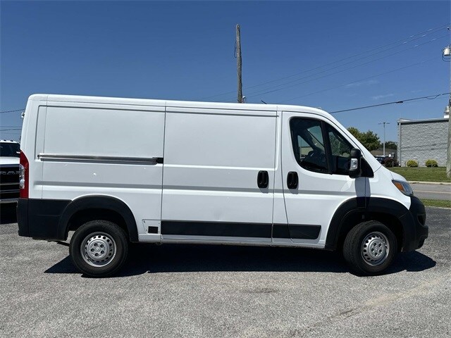 2024 Ram ProMaster 1500 Tradesman photo 3
