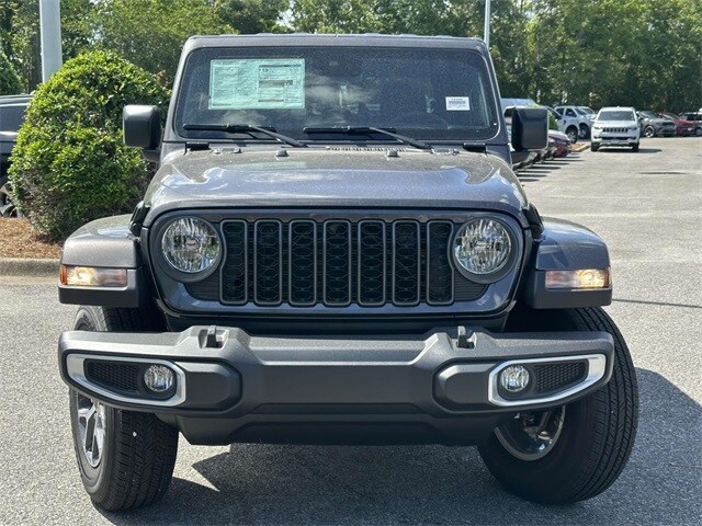 2024 Jeep Gladiator Sport photo 2