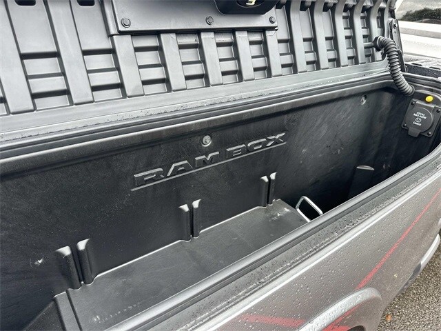 2025 Ram 1500 photo 4