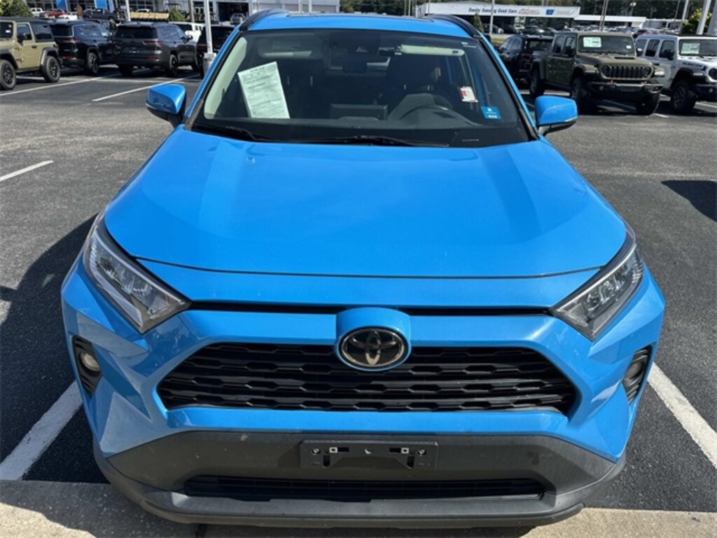 Used 2021 Toyota RAV4 XLE SUV