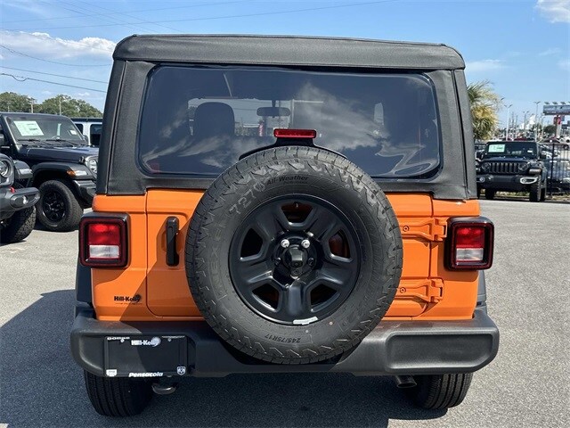 2025 Jeep Wrangler Sport photo 3
