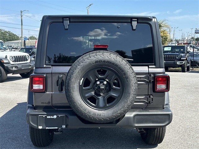 2025 Jeep Wrangler Sport photo 3