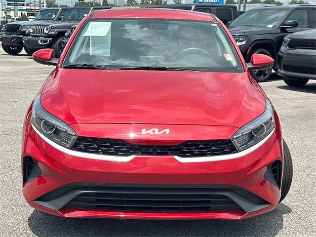 2023 Kia Forte LXS photo 2