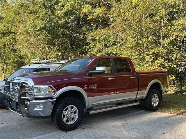 2013 Ram 2500 Laramie photo 3