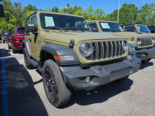 2025 Jeep Wrangler Sport's photo